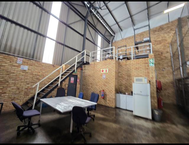 3,384M² WAREHOUSE TO LET IN TUNNEY